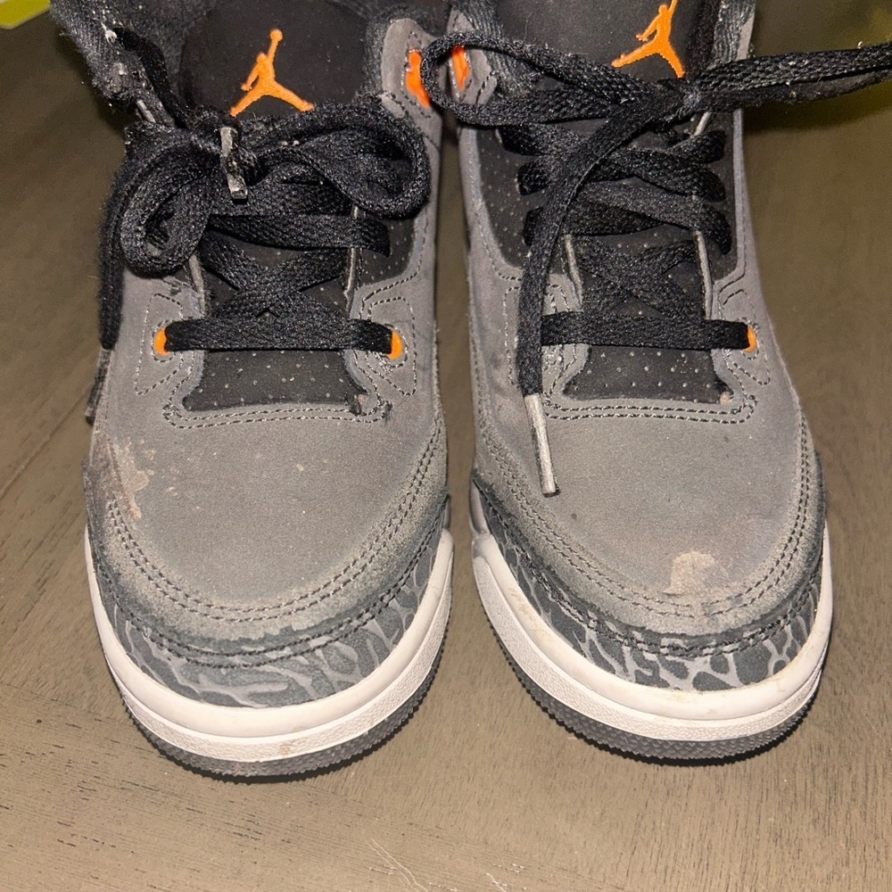 Jordan 3 retro fear pack sneakers size 13c - Picture 2 of 8